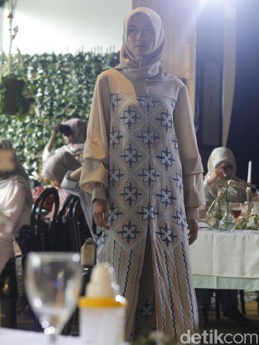 Ria Miranda Rilis Koleksi Baju Ramadan yang Cocok untuk 