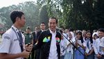 Saat Jokowi Kenalkan Kambing hingga Rusa ke Anak SMA di Bogor