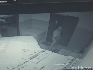 Aksi Maling Gasak 6 Laptop di Puskesmas Ini Terekam CCTV