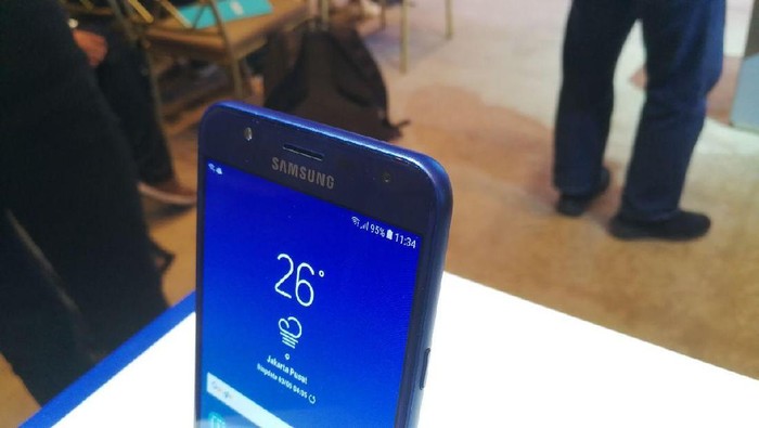 Ponsel baru Samsung. Foto: detikINET/Muhammad Alif Goenawan Ponsel baru Samsung. Foto: detikINET/Muhammad Alif Goenawan