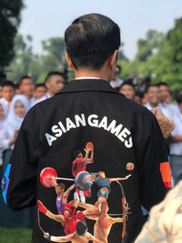 Jaket hitam Asian Games yang dipakai Jokowi