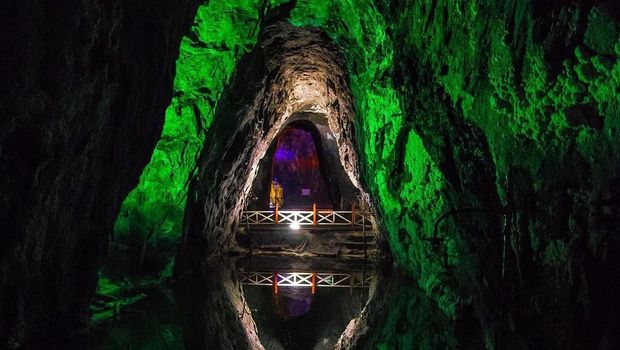 Tambang Garam Bisa Sekeren Ini Ya...