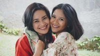 Sang ibu Ikke Nurjanah adalah pedangdut terkenal. Ia pun mempunyai bakat seperti sang ibu. Foto: Dok. Instagram/adirakania