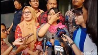 Selain itu, ada beberapa orang berkaus #2019GantiPresiden di sekitar Fera juga mengenakan gelang serupa. (Foto: Kanavino Ahmad Rizqo/detikcom)
