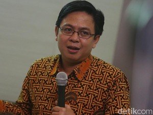 Survei Indikator: Kepuasan atas Kinerja Jokowi Anjlok 10% Efek Harga BBM Naik