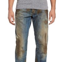 Selain sneakers, ada juga celana jeans dari Nordstorm yang lebih mirip baju bekas tapi dijual dengan harga fantastis. Celana yang terlihat seperti habis terkena cipratan lumpur atau berguling di taman becek. ini dijual 351 pounds atau Rp 6,8 juta. Foto: Ist.