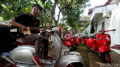 Denny Chasmala dan Koleksi Skuter Tua