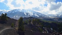 Gunung Etna di Italia jadi langganan sasaran foto para fotografer (lunettomoments/Instagram)
