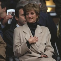 Laporan dari Lyst juga melihat pengaruh delapan putri yang dianggap paling stylist dan menganalisa lebih dai 30 pakaian mereka masing-masing. Mulai dari penampilan paling berpengaruh hingga momen fashion paling ikonik 2018. Penelusuran mereka menunjkkan kalau Putri Diana ada di peringkat pertama. Foto: Getty Images