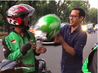 Berita Populer: Nadiem Santai Naik Gojek, Menteri RI Pakai Toyota