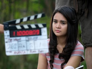 Ananta Jadi Panggung Michelle Ziudith Tampilkan Kemampuan Melukis