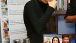 Cantiknya Meghan Markle Saat Berpose dengan Makanan Kesukaannya