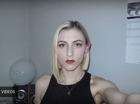 Cewek Selfie Tiap Hari dari Usia 14 Hingga 22, Begini Wajahnya Sekarang