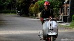 Denny Chasmala dan Koleksi Skuter Tua