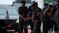 Berbaju Loreng, Jokowi Hadiri Acara Pertunjukan Skill TNI