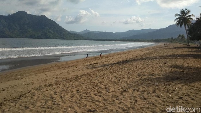 pantai prigi trenggalek