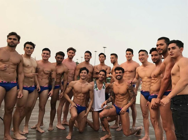 Pria dengan perut six pack bak roti sobek ini menjadi Mister International 2018 setelah mengalahkan lebih dari 25 pria dari berbagai negara seperti Lebanon, Panama, Brasil, Kolombia, Swiss, hingga Myanmar. Foto: Instagram