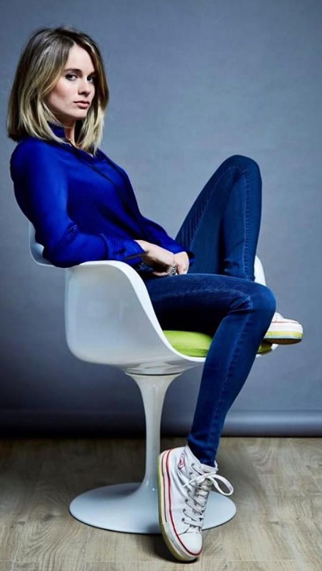 Cressida Bonas bukanlah wanita biasa. Dia merupakan putri dari Lady Mary-Gaye Georgiana Lorna Cruzon yang merupakan sosialita, aktris senior yang datang dari keluarga bangsawan Inggris. Dia juga salah satu pewaris dari bank ternama di negerinya, Curzon. Foto: Instagram