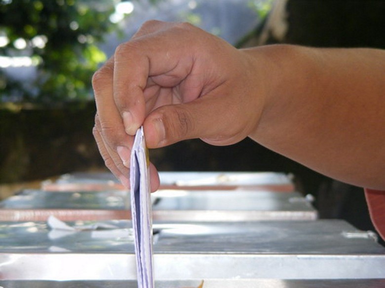 Meneropong Pilpres 2019 dari Pilkada 2018 di Jawa Meneropong Pilpres 2019 dari Pilkada 2018 di Jawa