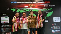 Atas perjalanan yang melintasi 6 pulau dan menyeberangi 5 selat ini, PT Toyota-Astra Motor (TAM) menyatakan sangat bangga kepada komunitas terkait yakni TKCI, Velozity, dan Toyota Sienta Community Indonesia (Tosca). Istimewa/Toyota.