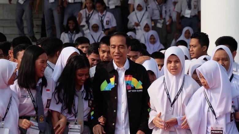 Jokowi Minta Berbagai Toko Beri Diskon Saat Asian Games 2018 Jokowi Minta Berbagai Toko Beri Diskon Saat Asian Games 2018