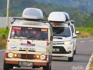 Sulitnya Naik Kijang Buaya di Daerah Timur Indonesia