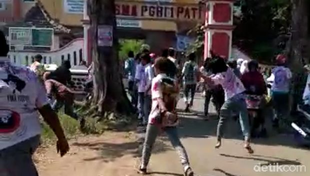 Pesta Kelulusan SMA di Pati Berujung Tawuran