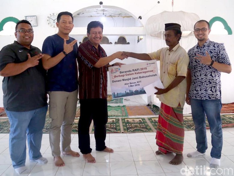 Jelang Puasa, 23 Ton Kurma Didistribusikan ke 15 Masjid Jelang Puasa, 23 Ton Kurma Didistribusikan ke 15 Masjid