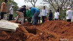 Jenazah Abdul Hakim Garuda Nusantara Dimakamkan