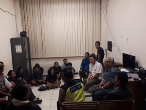 Begini Alasan Warga Bentrok dengan Mahasiswa UIN Bandung