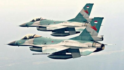 Aksi F-16 TNI AU Hancurkan Pesawat Tempur Asing di Natuna