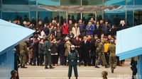 Traveler di Zona Demarkasi Korea (CNN Travel)