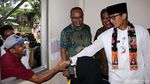 Sandiaga Cek Harga Sembako di Pasar Kramat Jati