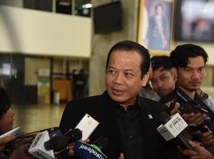 Akankah Taufik Kurniawan Bertahan di DPR dengan Status Tersangka?