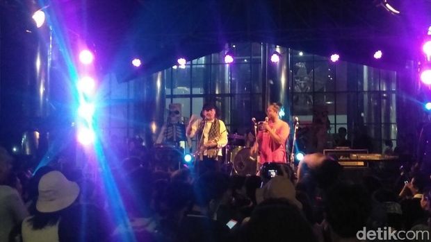 Konser Kompilasi Perangi Korupsi, Pimpinan KPK Main Saksofon