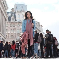 Pada beberapa postingan foto di Instagram, bintang film Posesif itu terlihat cuek dengan rambut yang tak tertata. Foto: Instagram/@chicco.jerikho