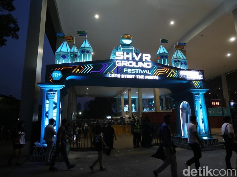 Siap Berdansa Bareng Dipha Barus dan Rita Ora di SHVR Ground Festival 2018? Siap Berdansa Bareng Dipha Barus dan Rita Ora di SHVR Ground Festival 2018?