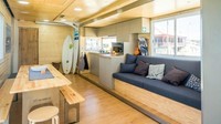 Banyak paket hotel yang ditawarkan termasuk pilihan untuk peselancar baru atau yang sudah ahli sekalipun. Istimewa/Inhabitat.