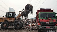 Kawasan ini juga berdekatan juga dengan  tempat pembuangan sampah.