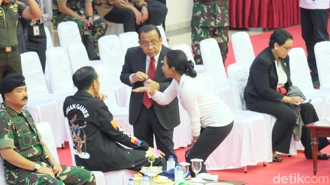 Rini Mulai Rombak Direksi dan Komisaris BUMN
