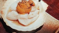 Lupa namanya, tulis Ziudith saat mengunggah foto makanan ini. Kalau dilihat seperti scallop dengan paduan uni khas Jepang. Foto: Instagram @michelleziu