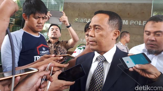 Perpanjangan Izin FPI di Tangan Kemendagri