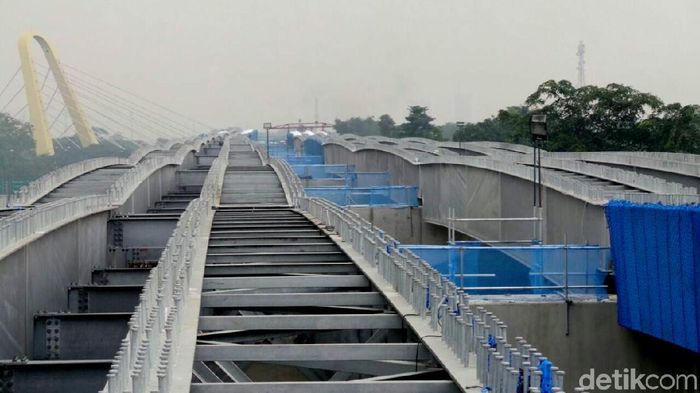 Progres Hampir 50%, Tol Japek Elevated Beroperasi saat 