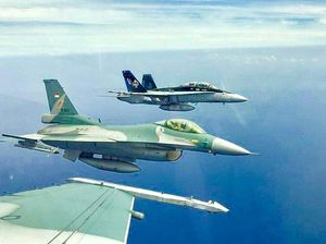 Gemuruh Jet Tempur di Langit Jateng Demi Bangunkan Warga Sahur