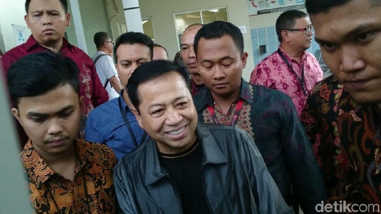 Anas Sebut Novanto Rajin Ibadah di Lapas: Lama-lama Jadi Kiai Anas Sebut Novanto Rajin Ibadah di Lapas: Lama-lama Jadi Kiai