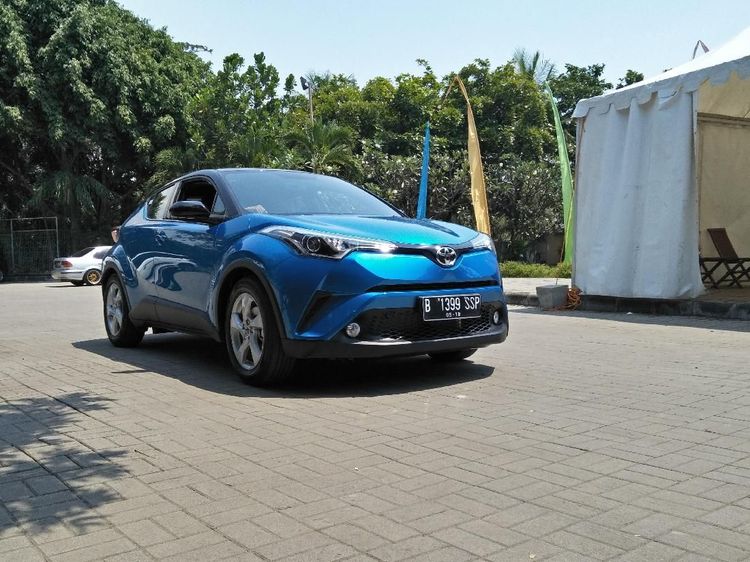 SUV Futuristik Jepang Rasa Eropa