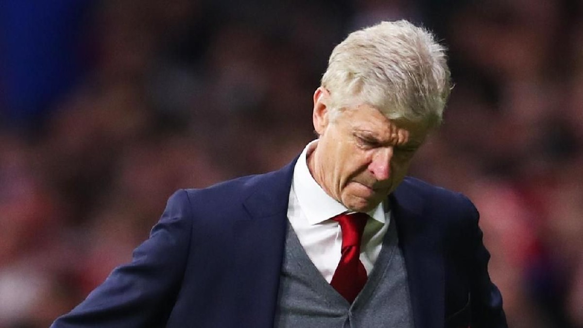 Arsene Wenger didesak fans mundur menjelang akhir jabatannya di Arsenal. (Foto: Catherine Ivill/Getty Images)