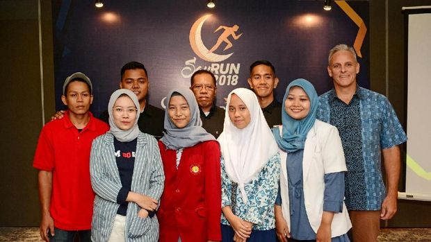 SauRUN, Lari Sambil Beramal Sebelum Sahur Tiba