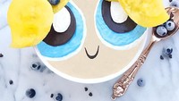 Duh ada wajah Bubble di atas mangkuk! Karakter ini sengaja dipilihnya karena Bubble merupakan karakter favorit Jessica di film Powerpuff Girl. Foto: Instagram @luxeandthelady