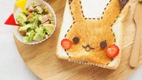 Bagaimana cara memanggangnya ya sampai bisa berbentuk lucu seperti ini? Roti dengan bentuk Pokemon bisa nih jadi pilihan sarapan kamu. Foto: Instagram @songsweetsong